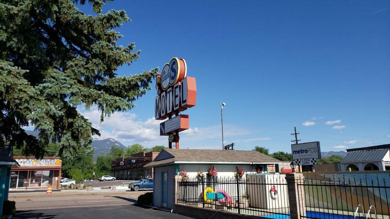 Motel Circle S à Colorado Springs Extérieur photo